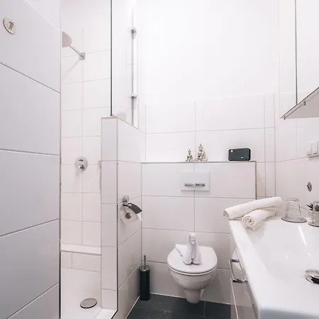 Sleep Point - Self Check In 3* ברמן