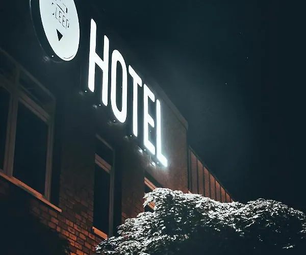 Hotel Sleep Point - Self Check In Brema