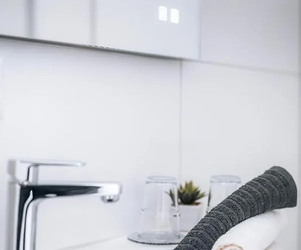 Hotel Sleep Point - Self Check In 3*