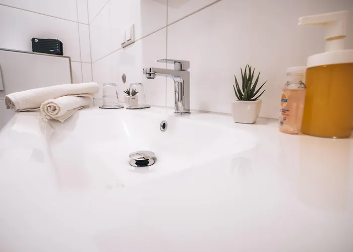 Hotel Sleep Point - Self Check In 3*